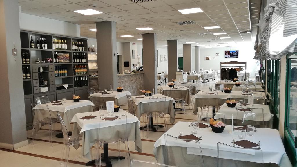 Hotel Glis San Mauro Torinese Esterno foto
