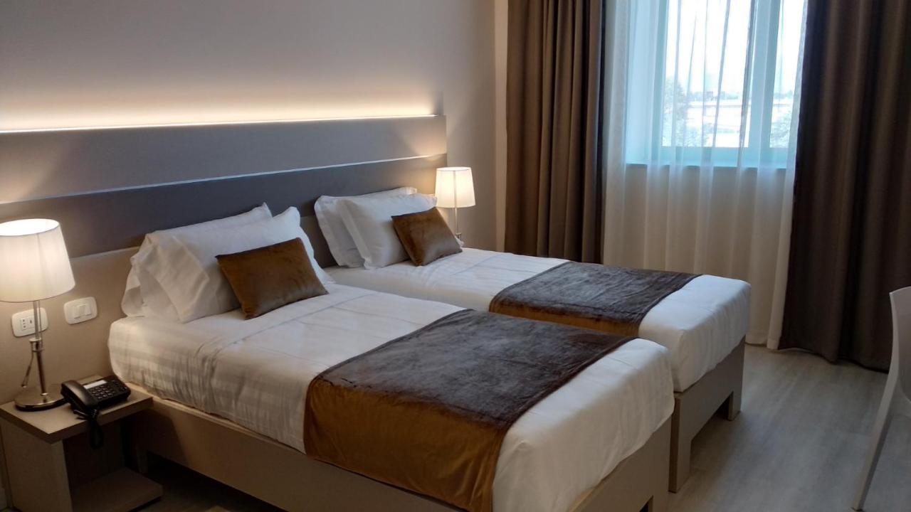 Hotel Glis San Mauro Torinese Esterno foto