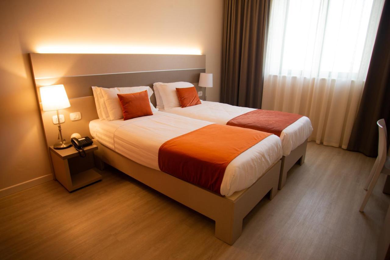 Hotel Glis San Mauro Torinese Esterno foto