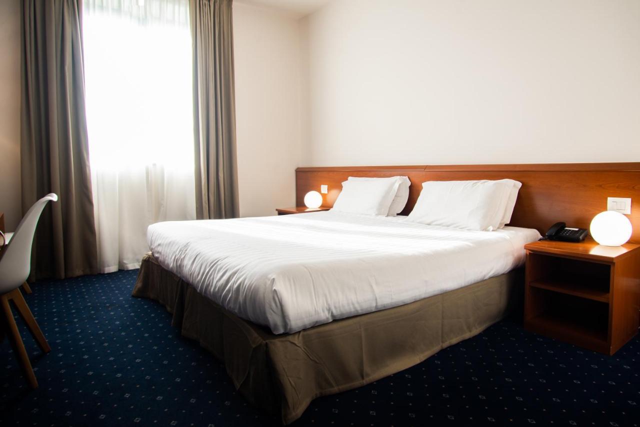 Hotel Glis San Mauro Torinese Esterno foto